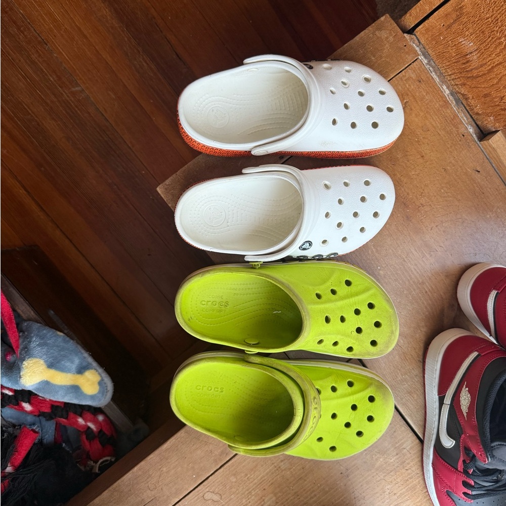 Crocs Clogs - White and Green